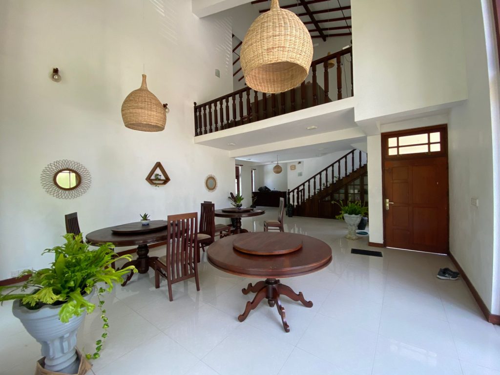 Veranda layout and facilities